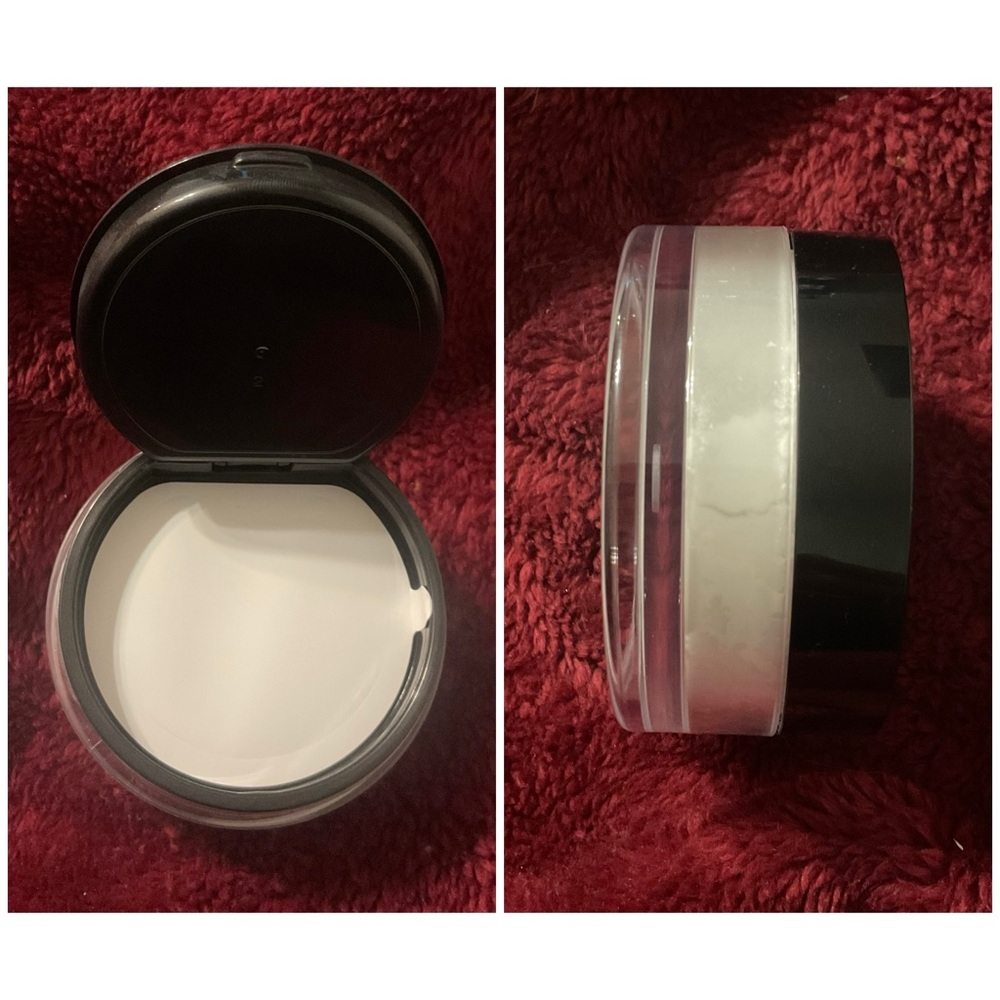 Kristofer Buckle Translucent Loose Setting Powder - Picture 4 of 4